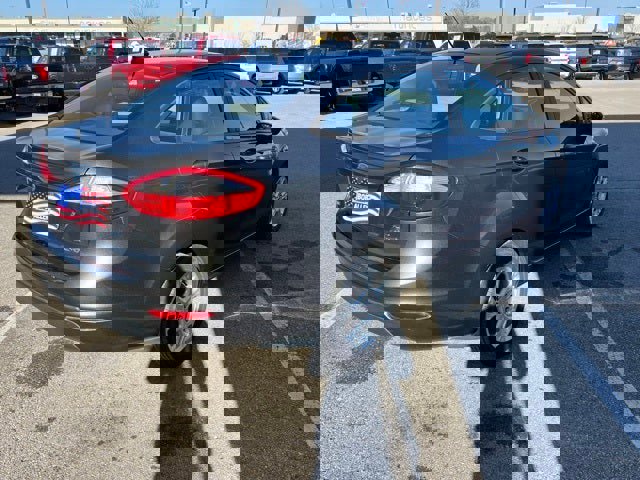 Used 2015 Ford Fiesta SE image 5