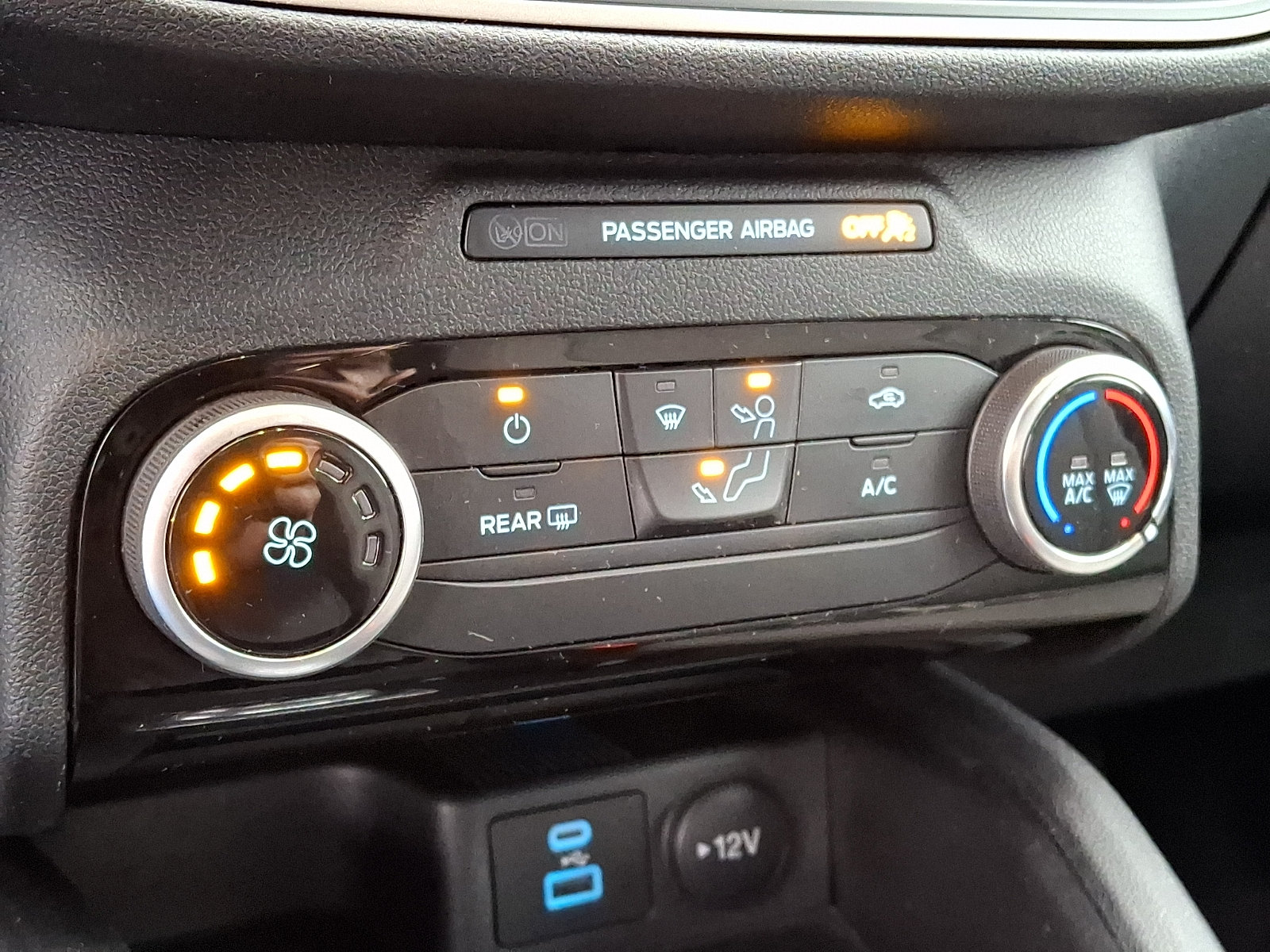 Certified 2022 Ford Escape SE AWD/4WD image 18
