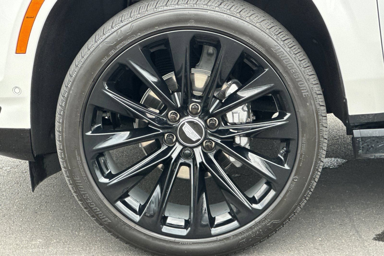 Certified 2025 Cadillac Escalade ESV Sport Platinum w/ LPO, ONYX Package AWD/4WD image 42