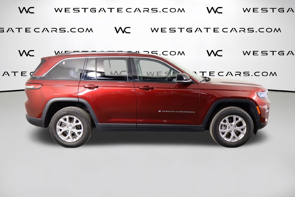 Used 2023 Jeep Grand Cherokee Limited AWD/4WD image 56