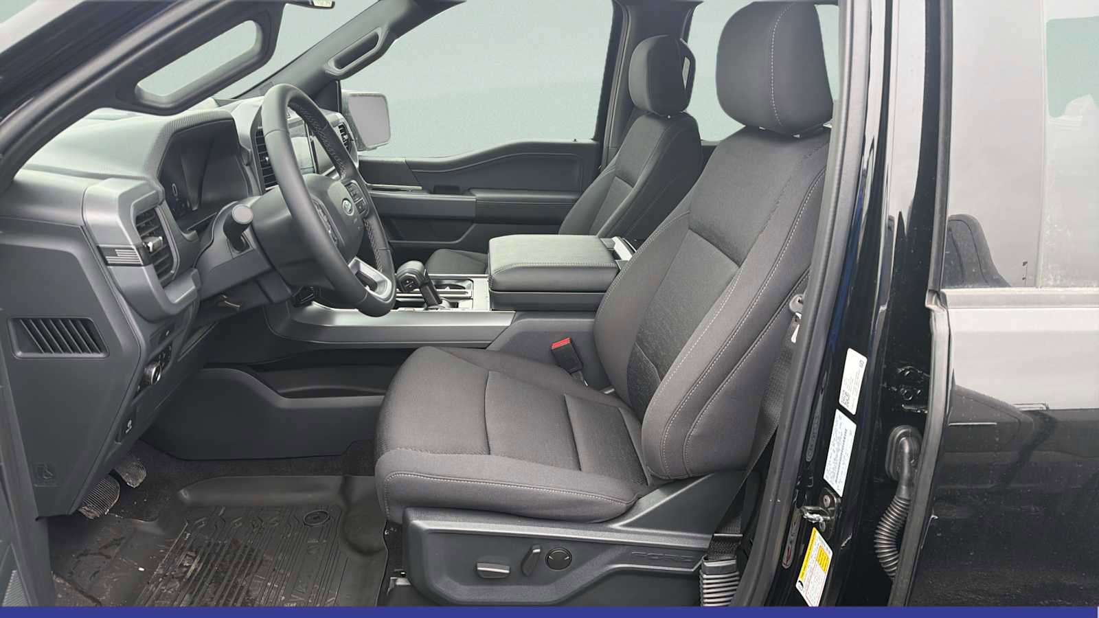 New 2026 Ford F150 XLT w/ Equipment Group 302A MID image 27