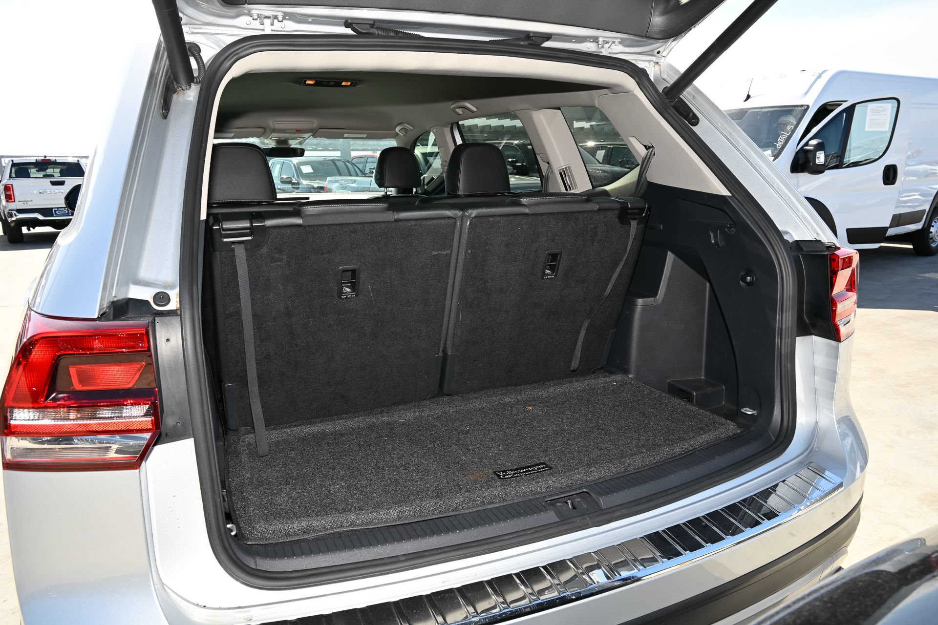 Used 2019 Volkswagen Atlas SE FWD image 13