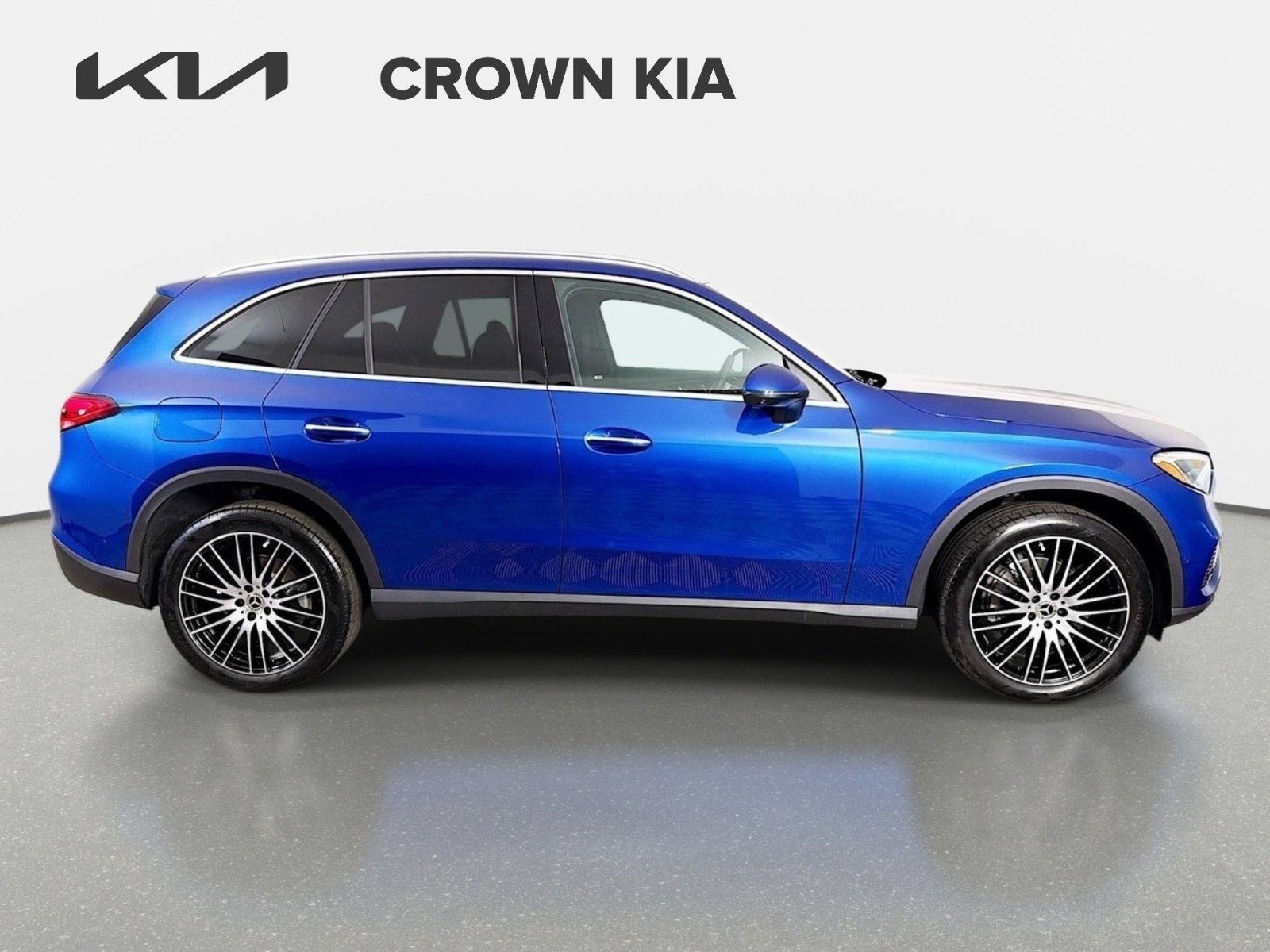 Used 2025 Mercedes-Benz GLC 300 image 5