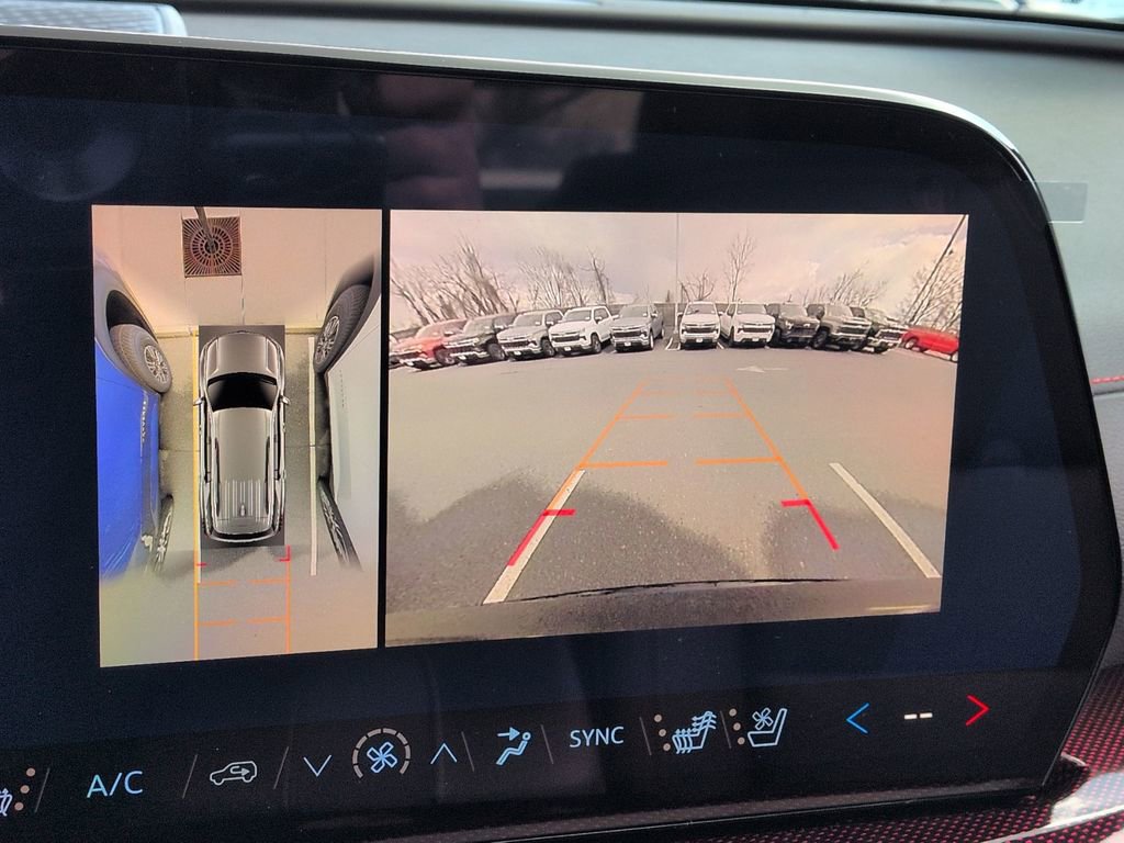 New 2026 Chevrolet Traverse RS w/ LPO, Floor Liner Package image 19