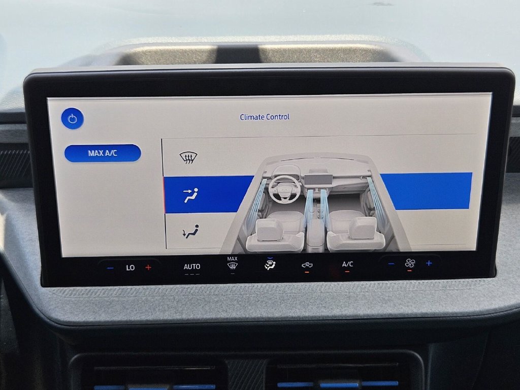 New 2026 Ford Maverick XLT FWD image 21