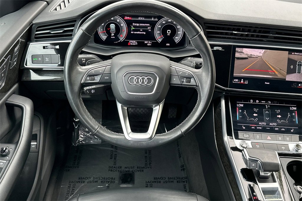 Used 2021 Audi Q8 Premium image 17