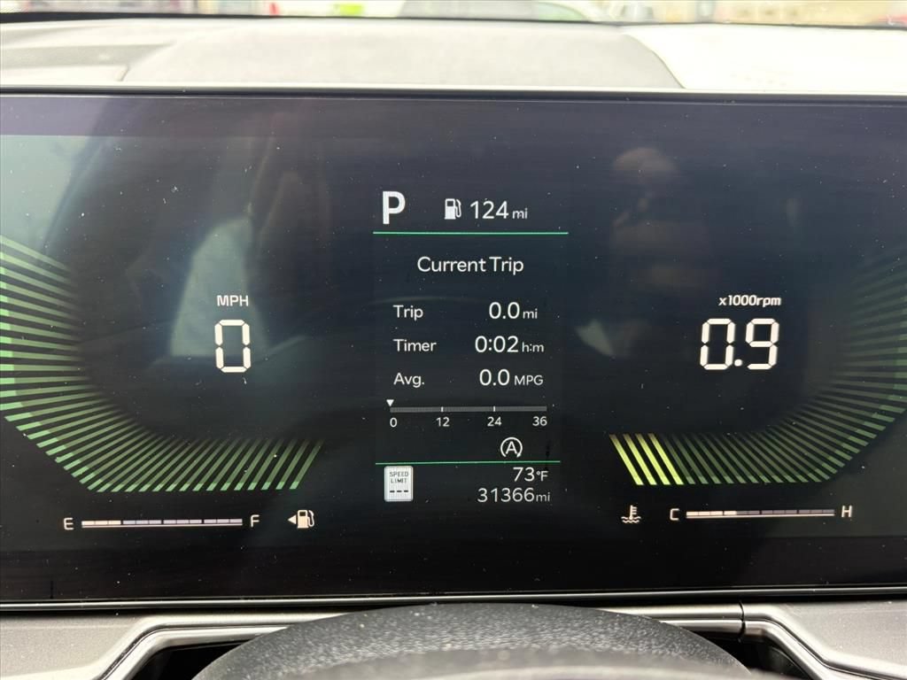 Used 2025 Kia Sorento S FWD image 9