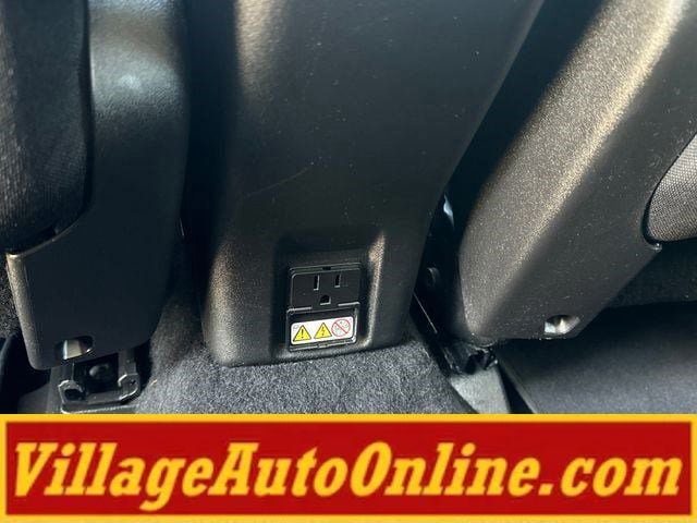 Used 2015 Jeep Renegade Trailhawk w/ Popular Equipment Group AWD/4WD image 33