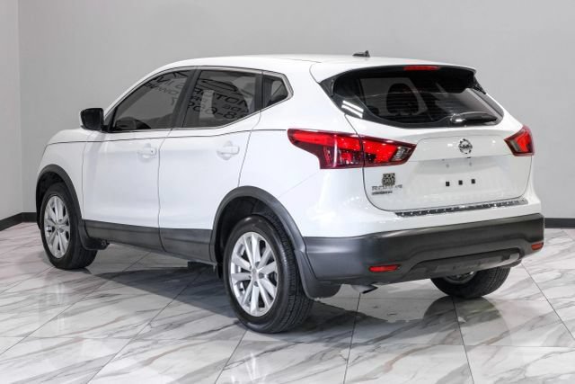 Used 2018 Nissan Rogue Sport S w/ S Appearance Package FWD image 14