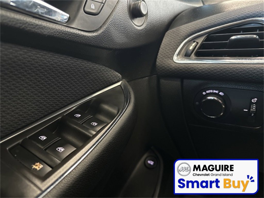 Used 2019 Chevrolet Cruze LT w/ Convenience Package image 17