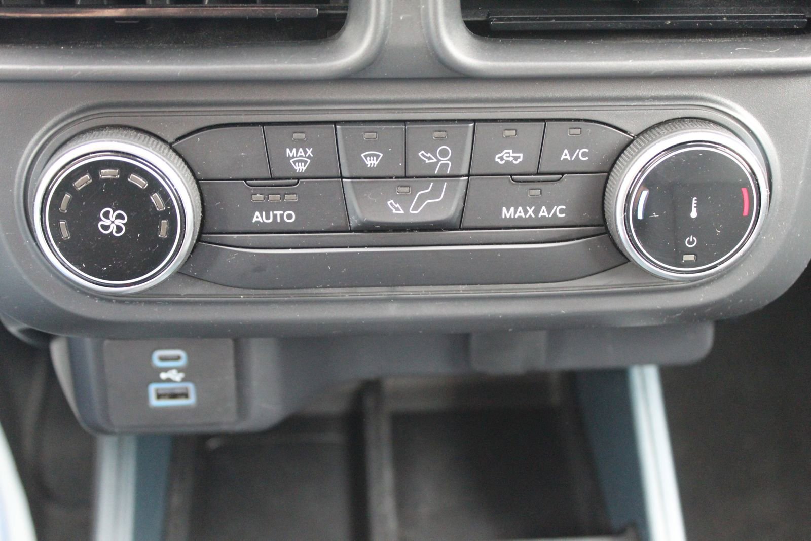 Used 2023 Ford Maverick XL image 37