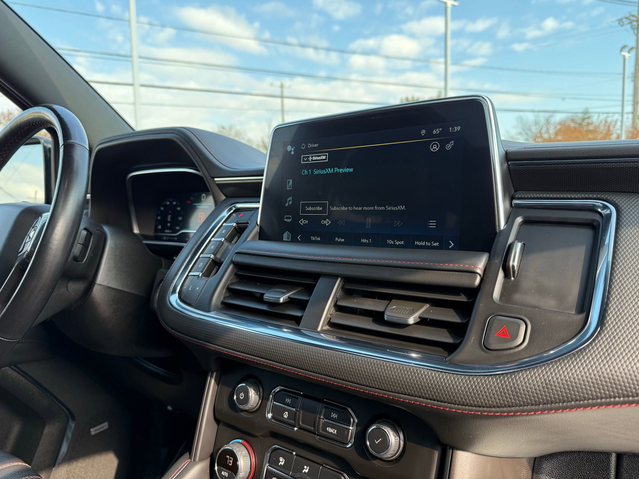 Used 2022 Chevrolet Tahoe RST w/ Luxury Package image 25