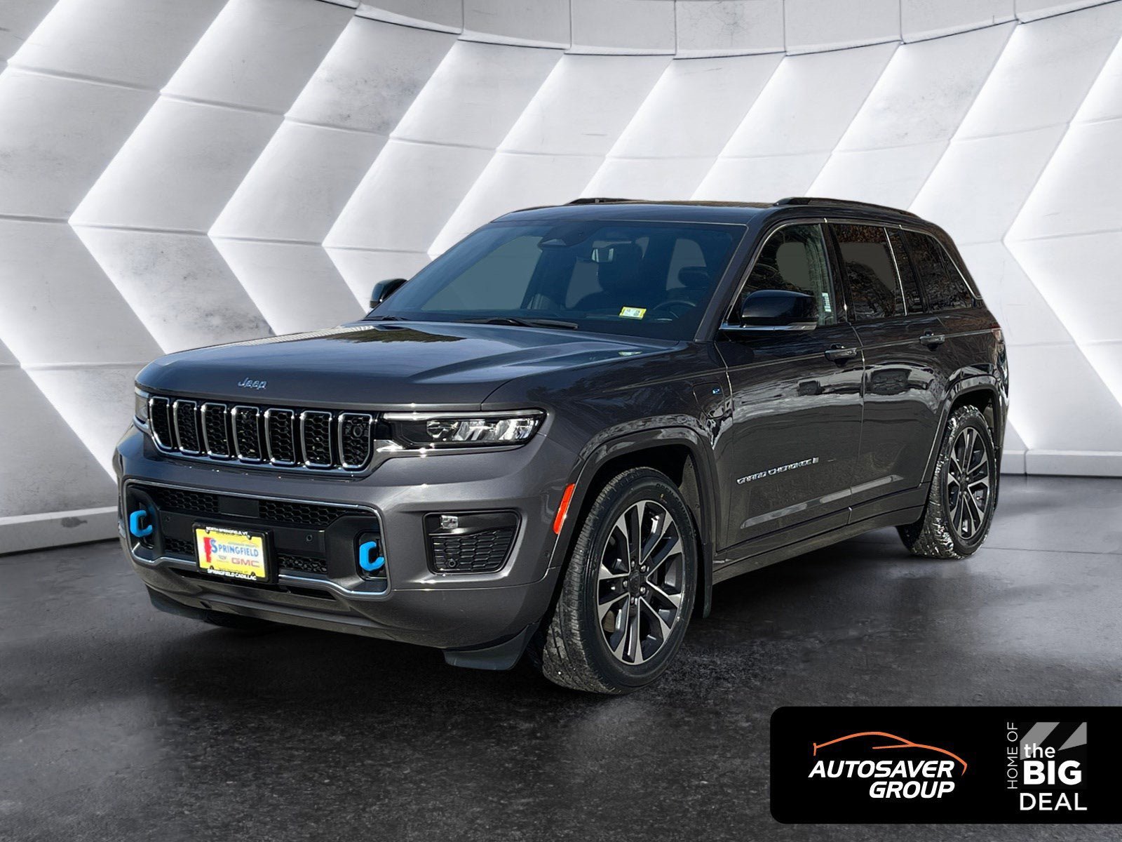 Used 2024 Jeep Grand Cherokee Overland w/ Advanced Protech Group III AWD/4WD image 1