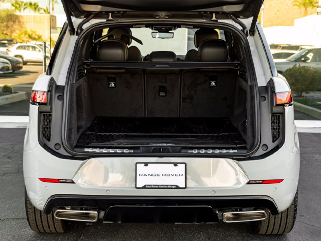 New 2026 Land Rover Range Rover Sport Dynamic SE AWD/4WD image 26