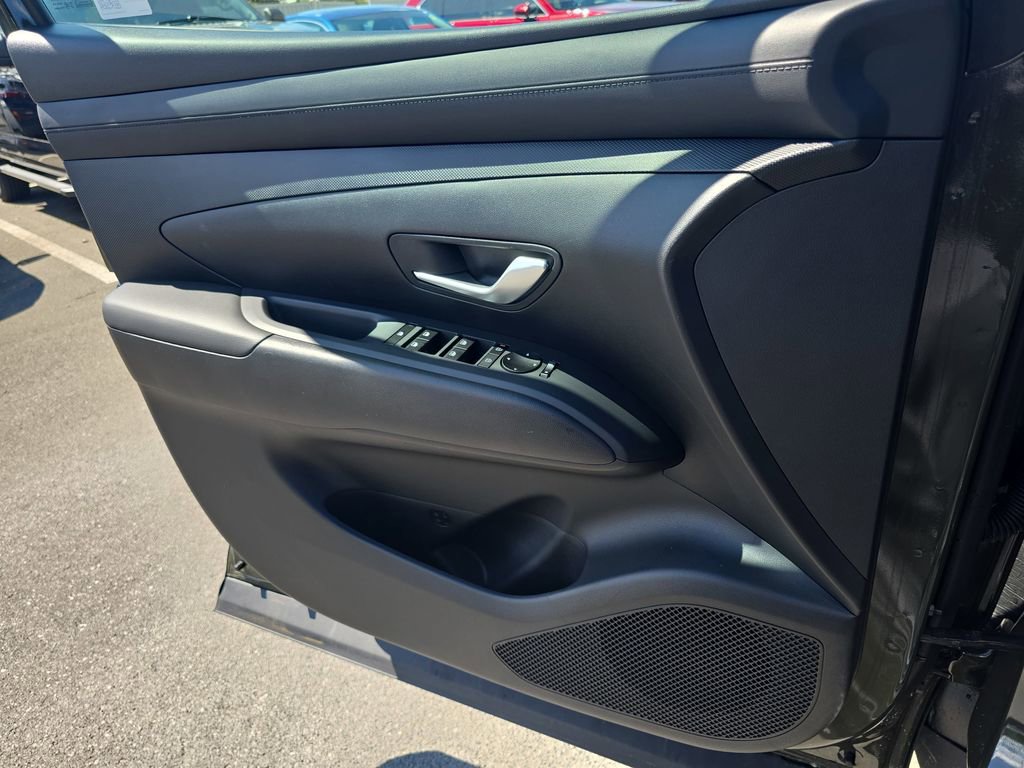 Used 2025 Hyundai Santa Cruz SEL image 25