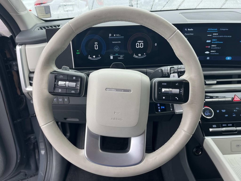 Used 2025 Hyundai Santa Fe SEL image 17