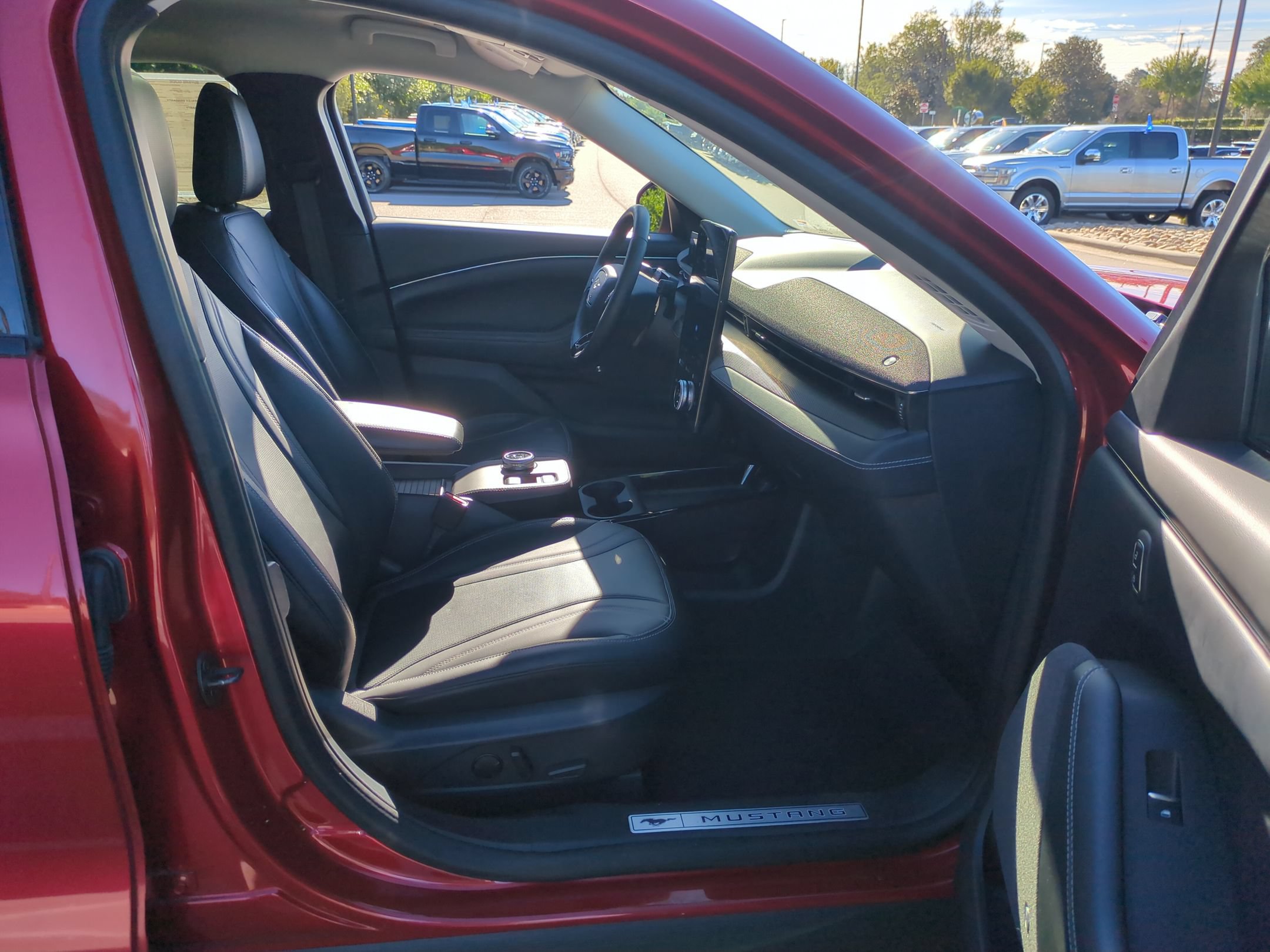 Used 2021 Ford Mustang Mach-E Premium RWD image 40