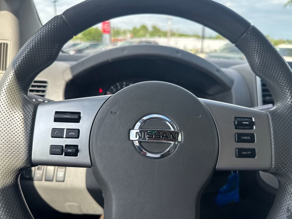 Used 2016 Nissan Frontier SV image 44