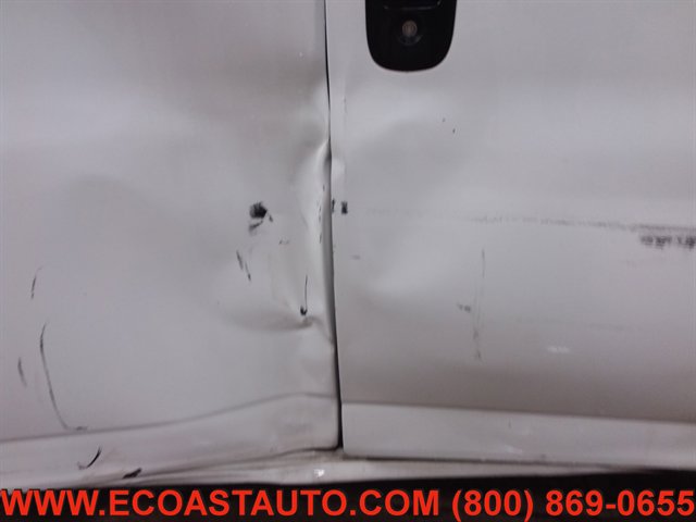 Used 2017 Chevrolet Express 2500 image 19