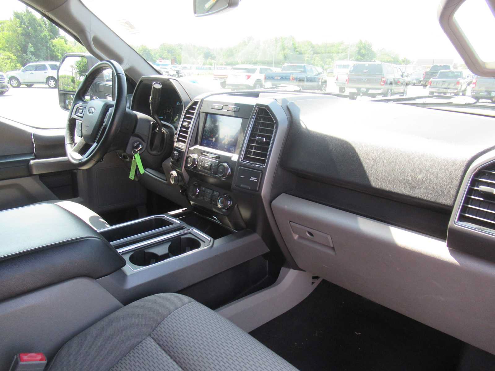 Used 2020 Ford F150 XLT w/ Equipment Group 302A Luxury AWD/4WD image 14