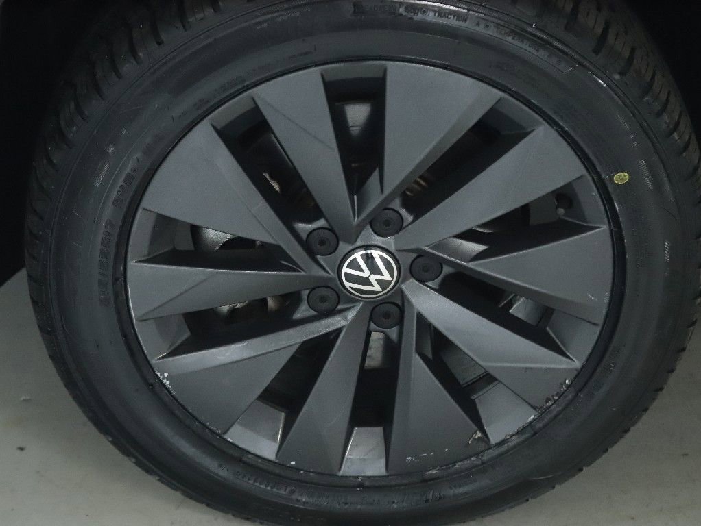 Used 2022 Volkswagen Taos S image 36