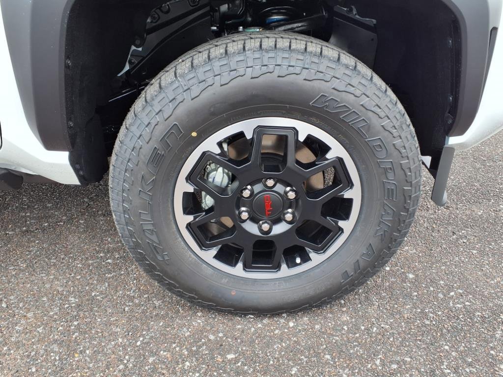 New 2025 Toyota Tacoma TRD Off-Road w/ TRD Off Road Premium Package image 28