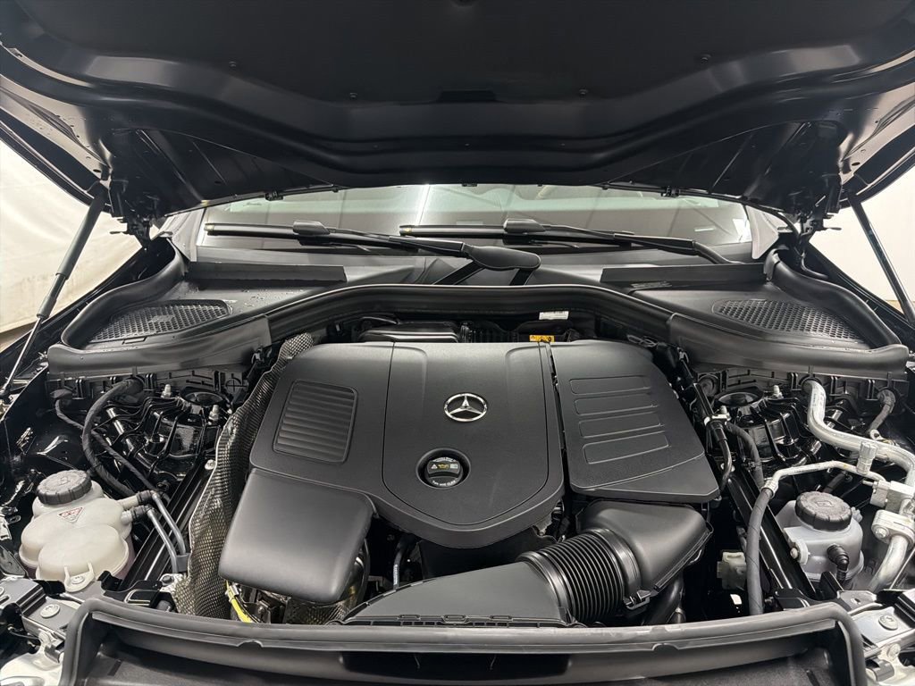 New 2026 Mercedes-Benz GLC 300 image 31