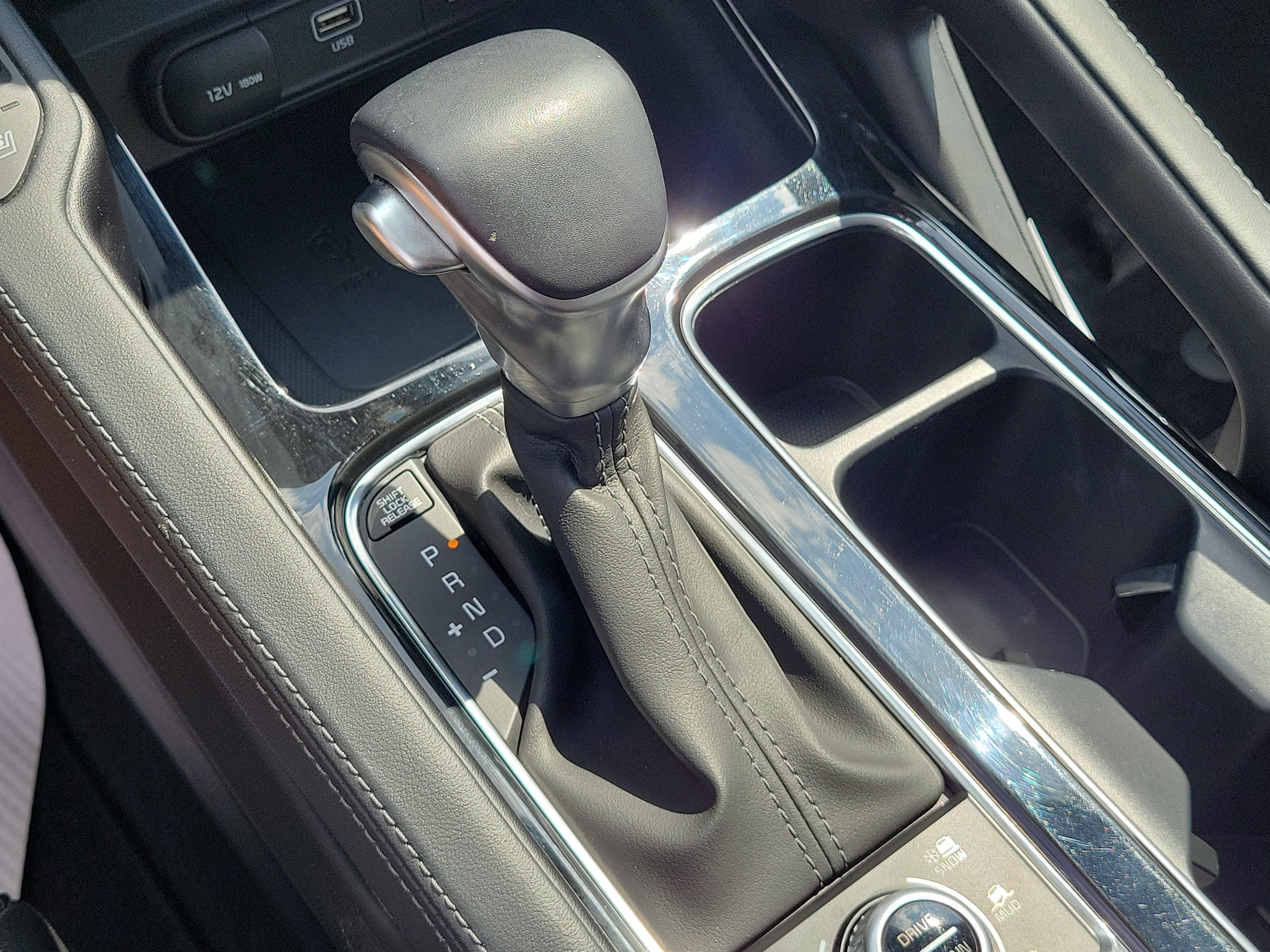 Used 2023 Kia Telluride AWD image 29