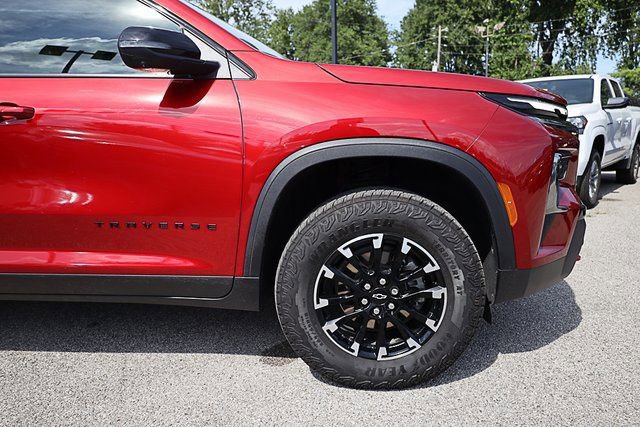 Used 2024 Chevrolet Traverse Z71 image 13