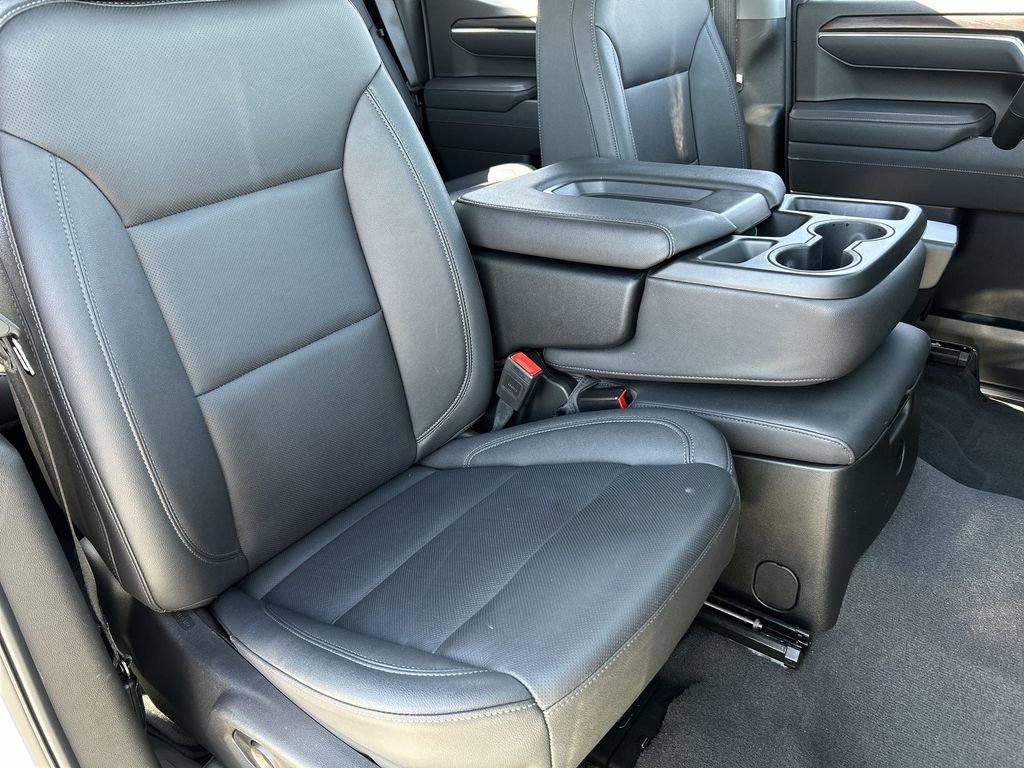 Used 2025 GMC Sierra 1500 SLT image 27