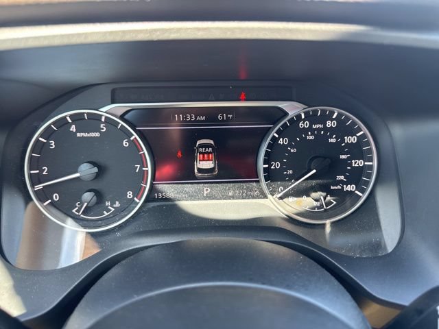 Used 2023 Nissan Rogue S AWD/4WD image 26