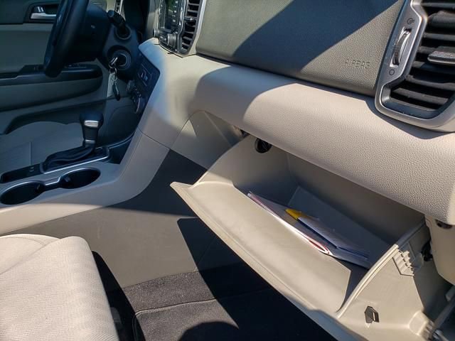 Used 2017 Kia Sportage LX image 26