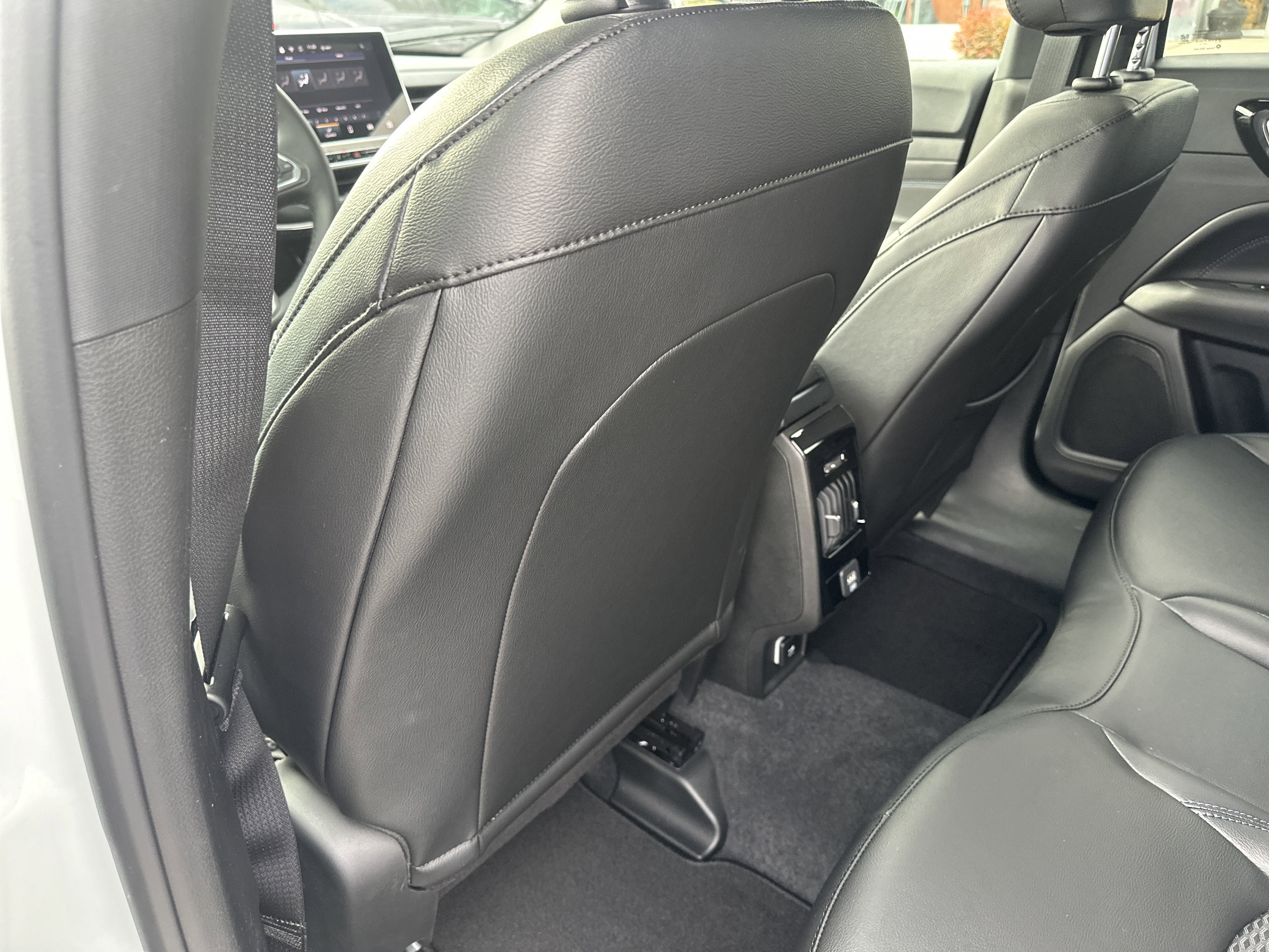 New 2026 Jeep Compass Latitude AWD/4WD image 17