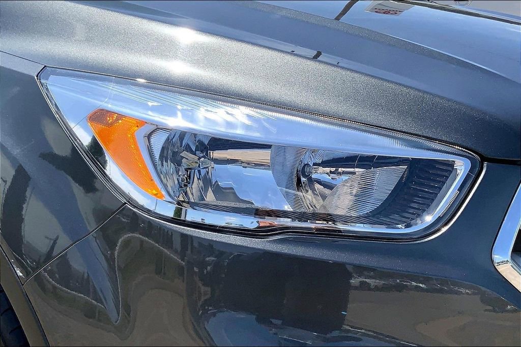 Used 2019 Ford Escape SE image 31