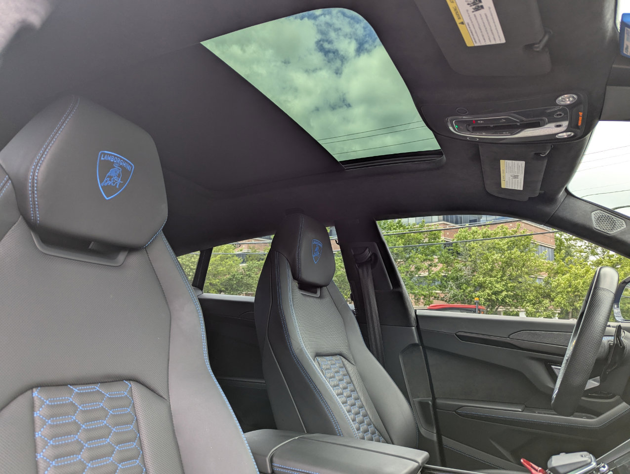 Used 2021 Lamborghini Urus image 29