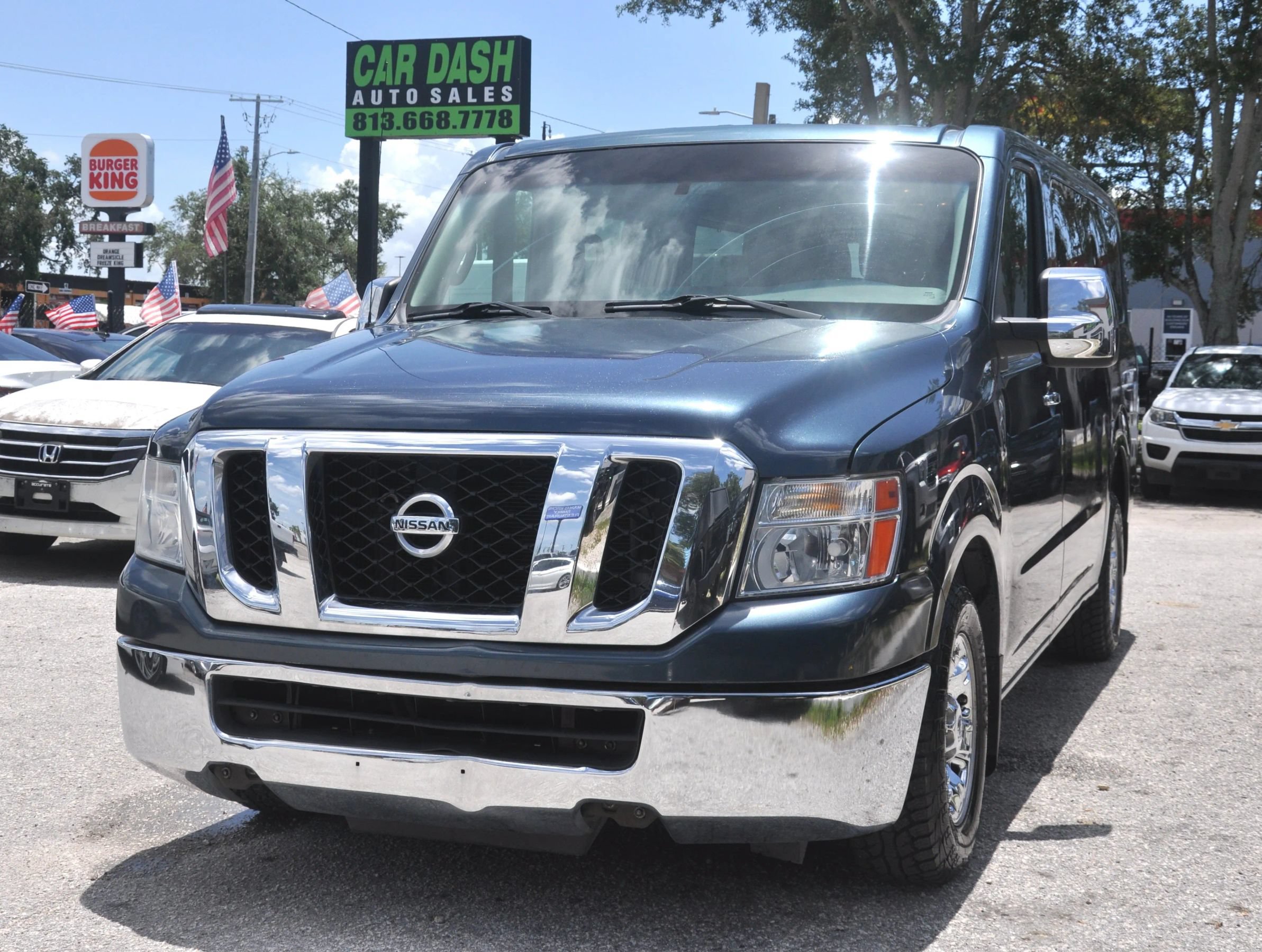 Used 2013 Nissan NV 3500 SV w/ Technology Pkg RWD image 2