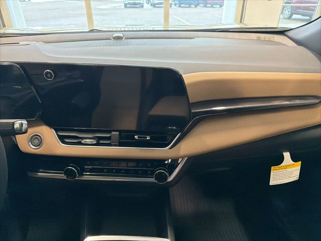 New 2026 Chevrolet Equinox ACTIV w/ Convenience Package III image 34