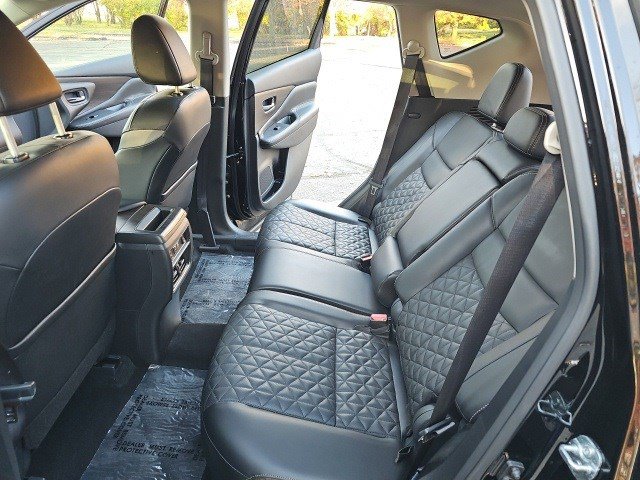 Used 2024 Nissan Murano Platinum w/ Cargo Package image 19