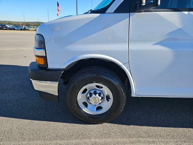 New 2025 Chevrolet Express 3500 w/ Power Convenience Package RWD image 27