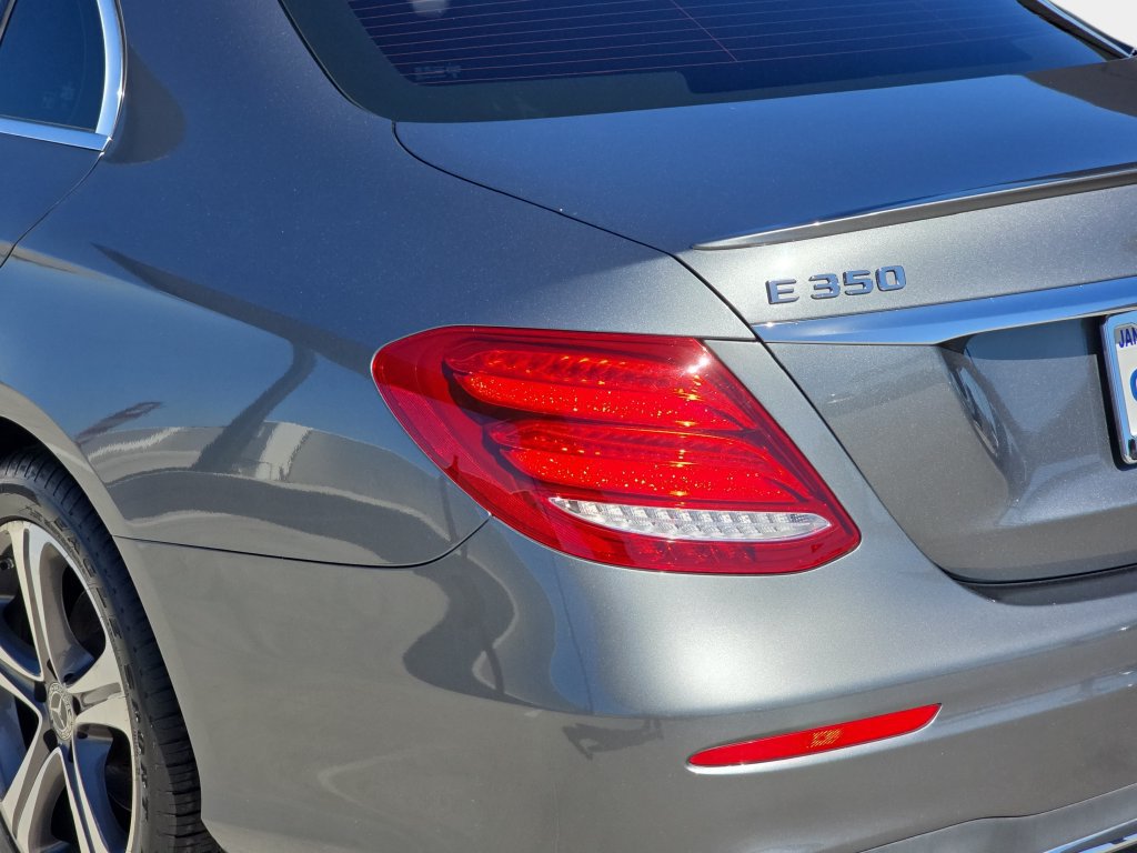 Used 2020 Mercedes-Benz E 350 Sedan image 38