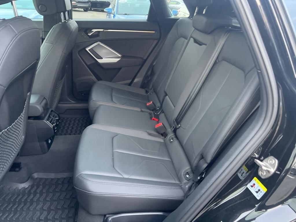 Used 2023 Audi Q3 2.0T Premium Plus w/ Premium Plus Package image 15