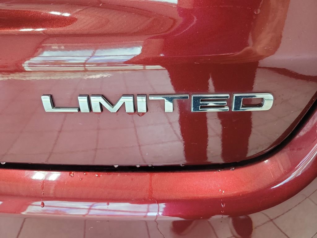 Used 2022 Jeep Compass Limited image 9