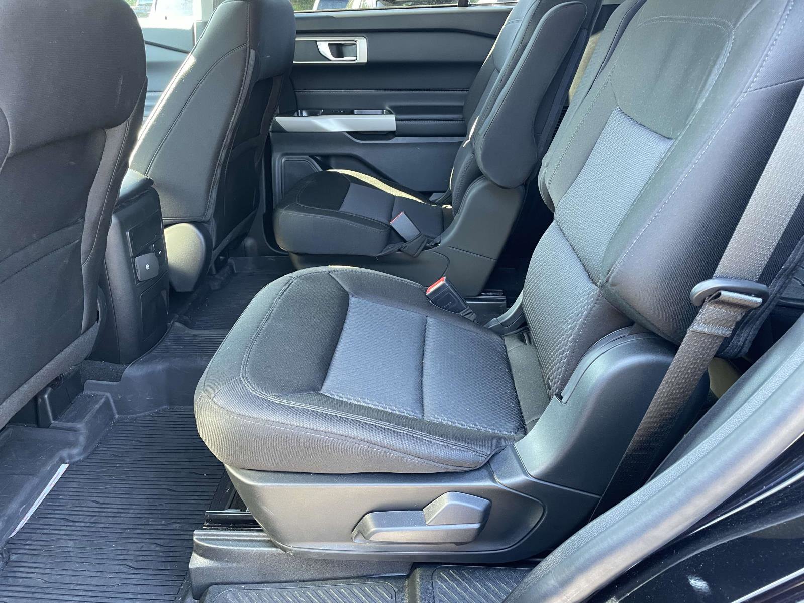 Used 2023 Ford Explorer XLT image 21
