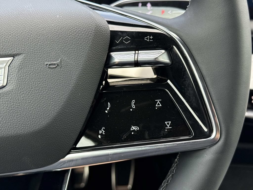 New 2026 Cadillac Optiq Luxury 1 RWD image 15