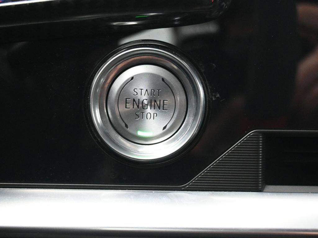 Used 2022 Chevrolet Corvette Stingray Premium Cpe w/ Z51 Performance Package image 20