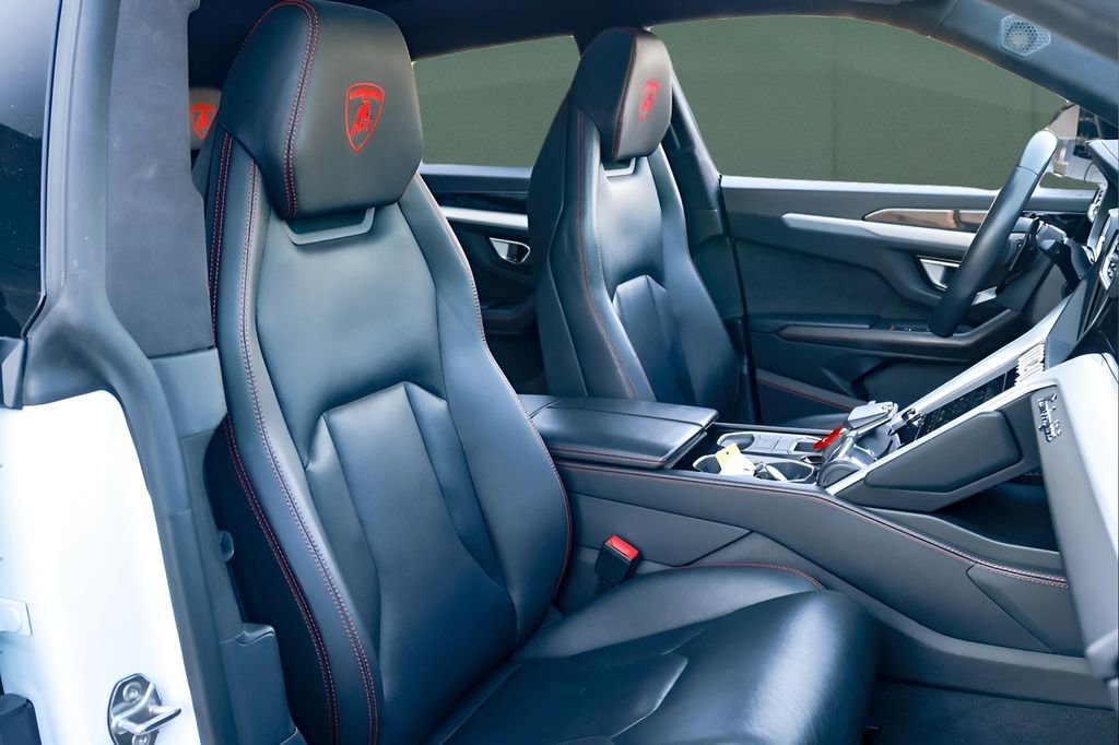 Used 2023 Lamborghini Urus S image 29