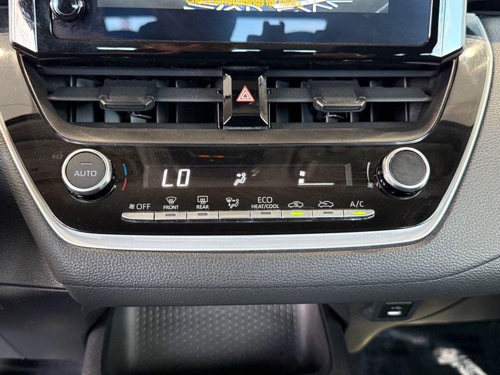Used 2024 Toyota Corolla LE image 27