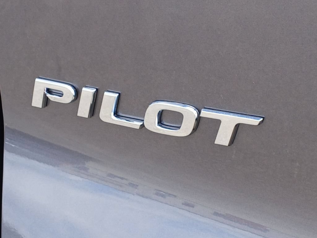 Used 2021 Honda Pilot Special Edition image 11