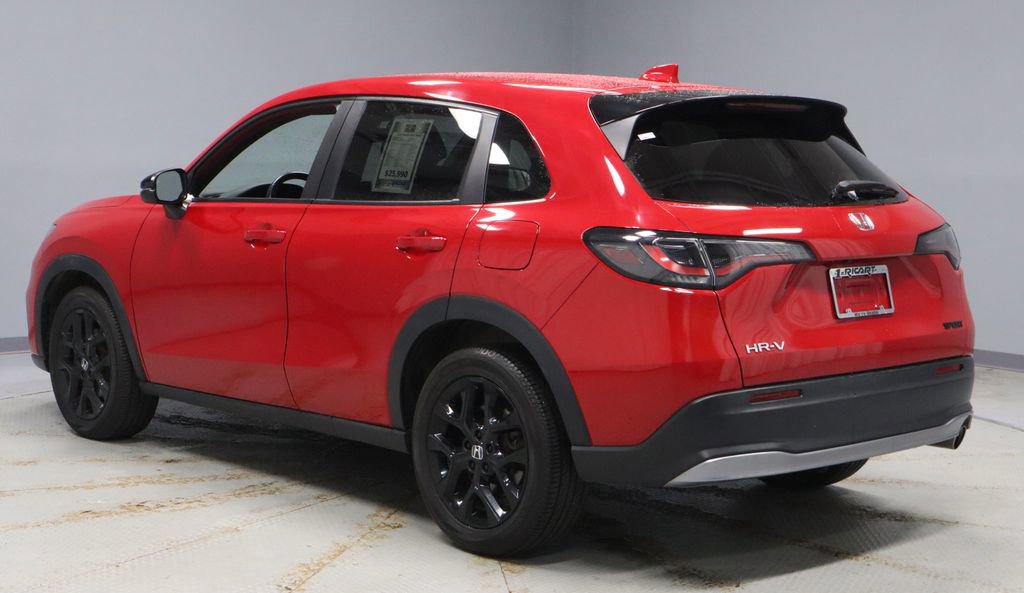 Used 2023 Honda HR-V Sport image 9