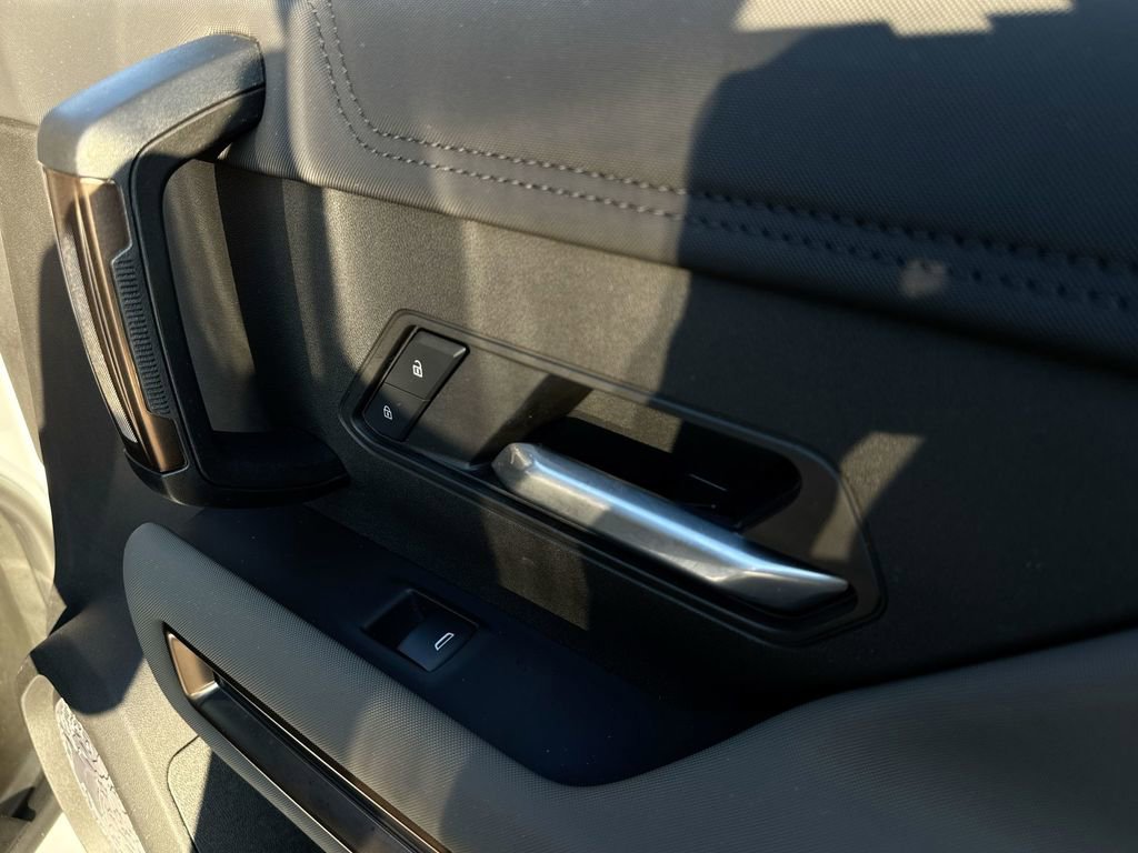 Used 2025 GMC Hummer EV 3X image 32